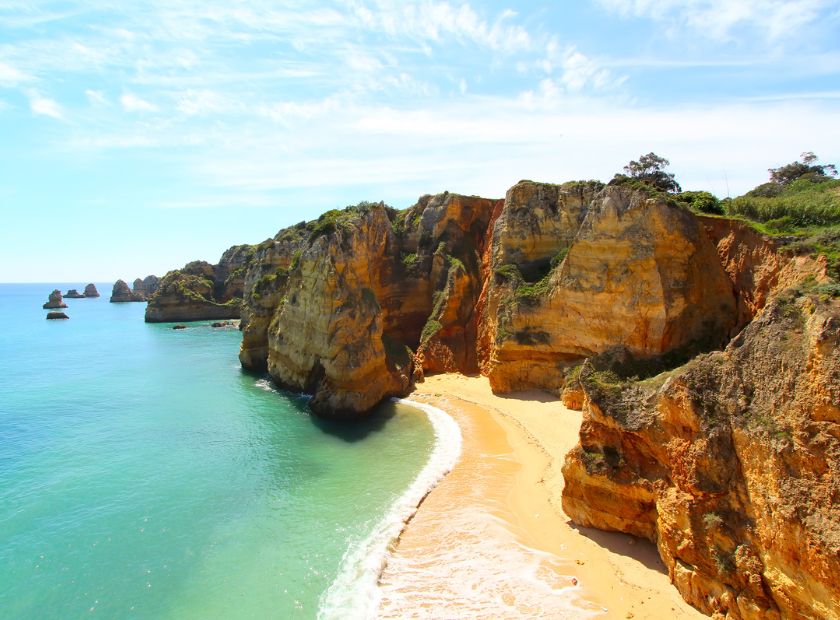 Have Sherri, Will Travel presents - Sunny Portugal! Join this group tour Aug. 16-25, 2026. rlaigne@tpi.ca